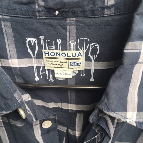 Honulua Surf Co. casual button down T-shirt - Picture 3 of 5